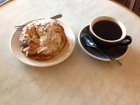 George Street Cafe And Patisserie - Holiday Sunshine Coast 0