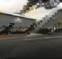 Here's your beer Burger Bar - Sunshine Coast Tourism