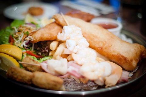 Hotel Victor - Sunshine Coast Tourism 0