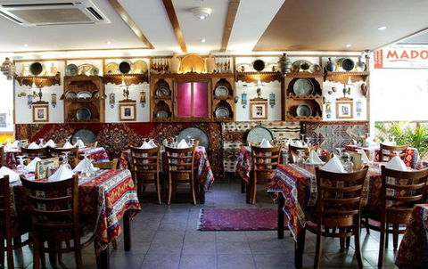 MADO Cafe And Restaurant - Holiday Sunshine Coast 0