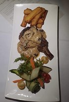 Oliver's Bar & Bistro - Sunshine Coast Tourism 8