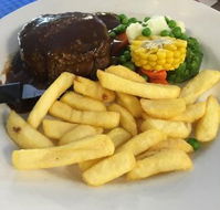 Prince of Wales Hotel - Sunshine Coast Tourism