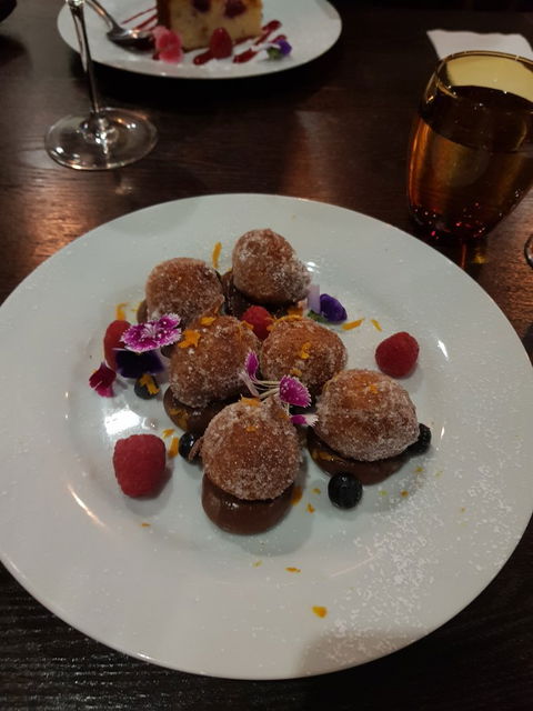 Ristorante La Famiglia - Sunshine Coast Tourism 1