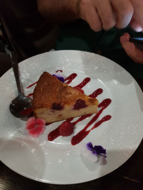 Ristorante La Famiglia - Sunshine Coast Tourism 2