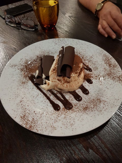 Ristorante La Famiglia - Sunshine Coast Tourism 3