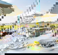 Upstairs at Hollick - Sunshine Coast Tourism