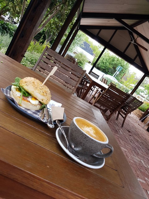 Velvet And Willow Wines - Sunshine Coast Tourism 7