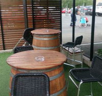 Willaston Hotel - Holiday Sunshine Coast