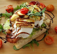 Deedot Coffee House - Holiday Sunshine Coast