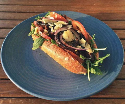 The Hungry Monkey - Holiday Sunshine Coast 14