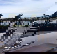 LakeFront Bistro - Holiday Sunshine Coast