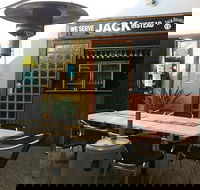 Burleigh Waters Tavern - Sunshine Coast Tourism
