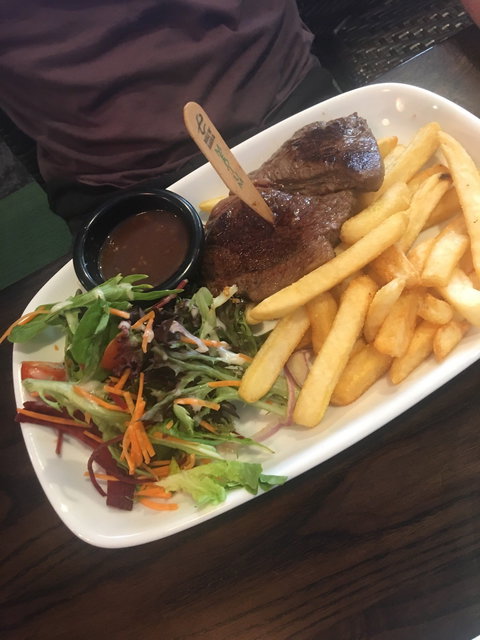 Bull 'N' Barra Restaurant - Sunshine Coast Tourism 3