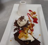 Hula Moon - Sunshine Coast Tourism