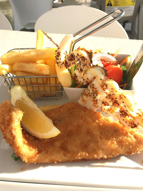 Seafood Town - Holiday Sunshine Coast 1