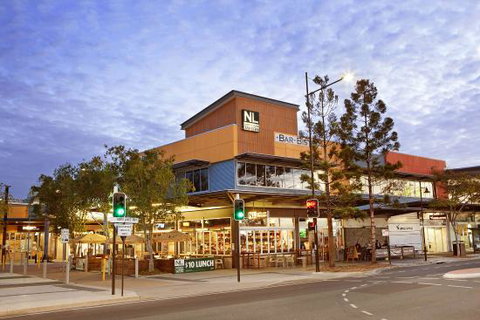 North Lakes Tavern - Holiday Sunshine Coast 0