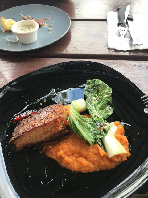 North Lakes Tavern - Holiday Sunshine Coast 4