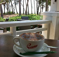 Vivo Palm Cove - Sunshine Coast Tourism