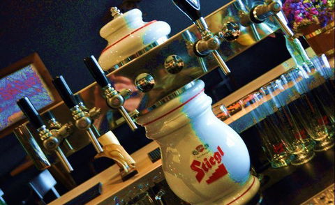 Aquavue Cafe Watersports - Holiday Sunshine Coast 11