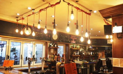 Nicholsons Bar And Grill - Holiday Sunshine Coast 7