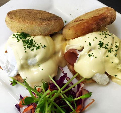 Nicholsons Bar And Grill - Holiday Sunshine Coast 8