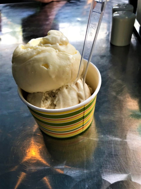 Adele's Cafe - Sunshine Coast Tourism 3