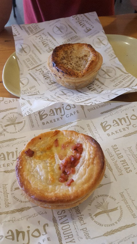 Banjo's Bakery Cafe - Holiday Sunshine Coast 3