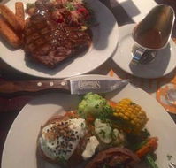 Cattleman's Rest Steakhouse - Holiday Sunshine Coast