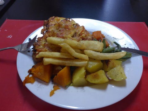 Commercial Hotel - Holiday Sunshine Coast 0