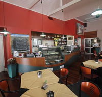 Henry's Cafe and Restaurant - Holiday Sunshine Coast