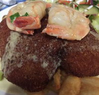 Larrikin Hotel Bistro. - Sunshine Coast Tourism