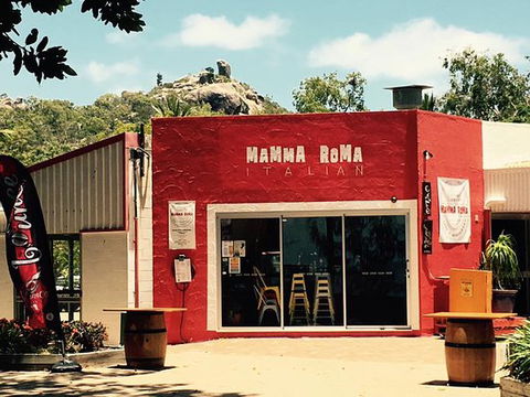 Mamma Roma - Holiday Sunshine Coast 0