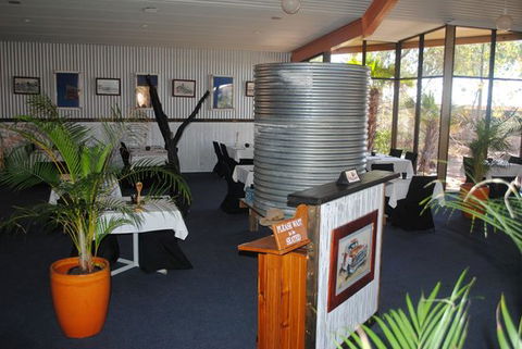 Oasis Restaurant And Bar - Sunshine Coast Tourism 0