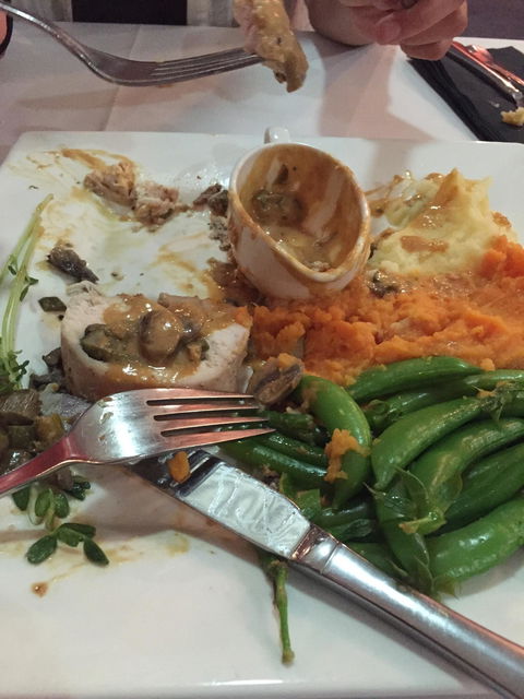 Oasis Restaurant And Bar - Sunshine Coast Tourism 3