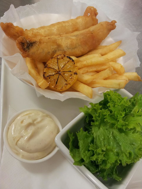 Off The Hook Fish And Chips - Sunshine Coast Tourism 5