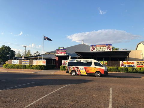 The Birdcage Hotel Pty Ltd - Sunshine Coast Tourism 0
