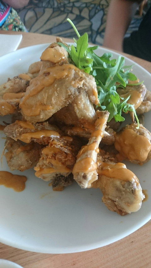 Trinity Beach Tavern - Holiday Sunshine Coast 4