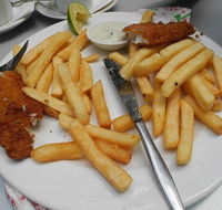 Cj's Bar  Cafe - Sunshine Coast Tourism