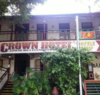Crown Hotel - Holiday Sunshine Coast