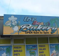 Eds beach bakery rainbow beach - Holiday Sunshine Coast