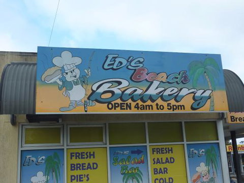 Eds Beach Bakery Rainbow Beach - Sunshine Coast Tourism 0