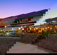 Mojo's Bar  Grill - Sunshine Coast Tourism