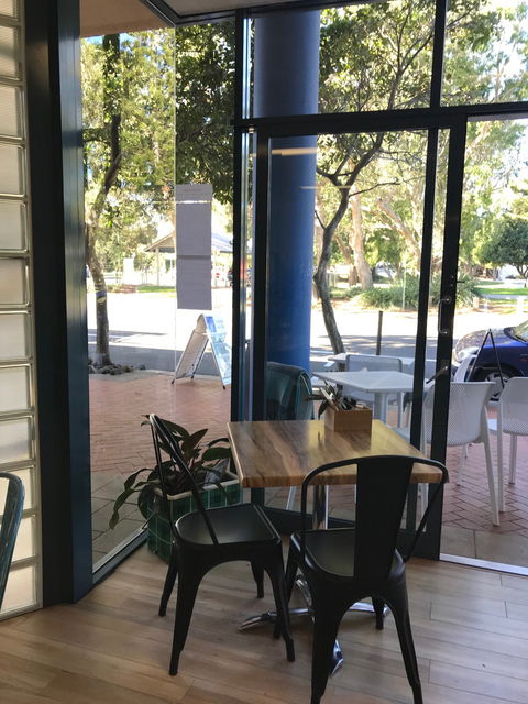 Picnic @ Mudjimba - Sunshine Coast Tourism 6