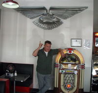 Retro Style Dinning - Sunshine Coast Tourism