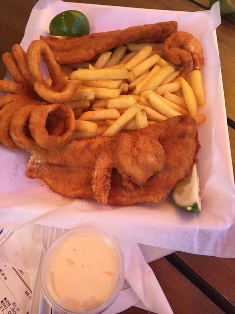 Saviges Seafood - Sunshine Coast Tourism 1