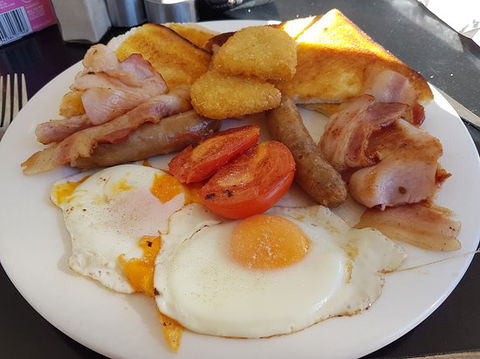 Stormys Cafe - Holiday Sunshine Coast 0