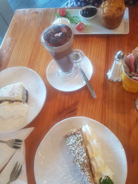 The Chocolate Cottage - Holiday Sunshine Coast 2