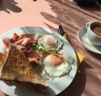 Travellers Rest Cafe - Sunshine Coast Tourism