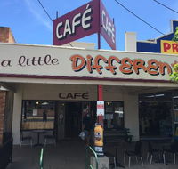 A Little Bit Different Cafe - Holiday Sunshine Coast