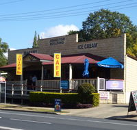 Aratula Cafe and Ice Creamery - Holiday Sunshine Coast